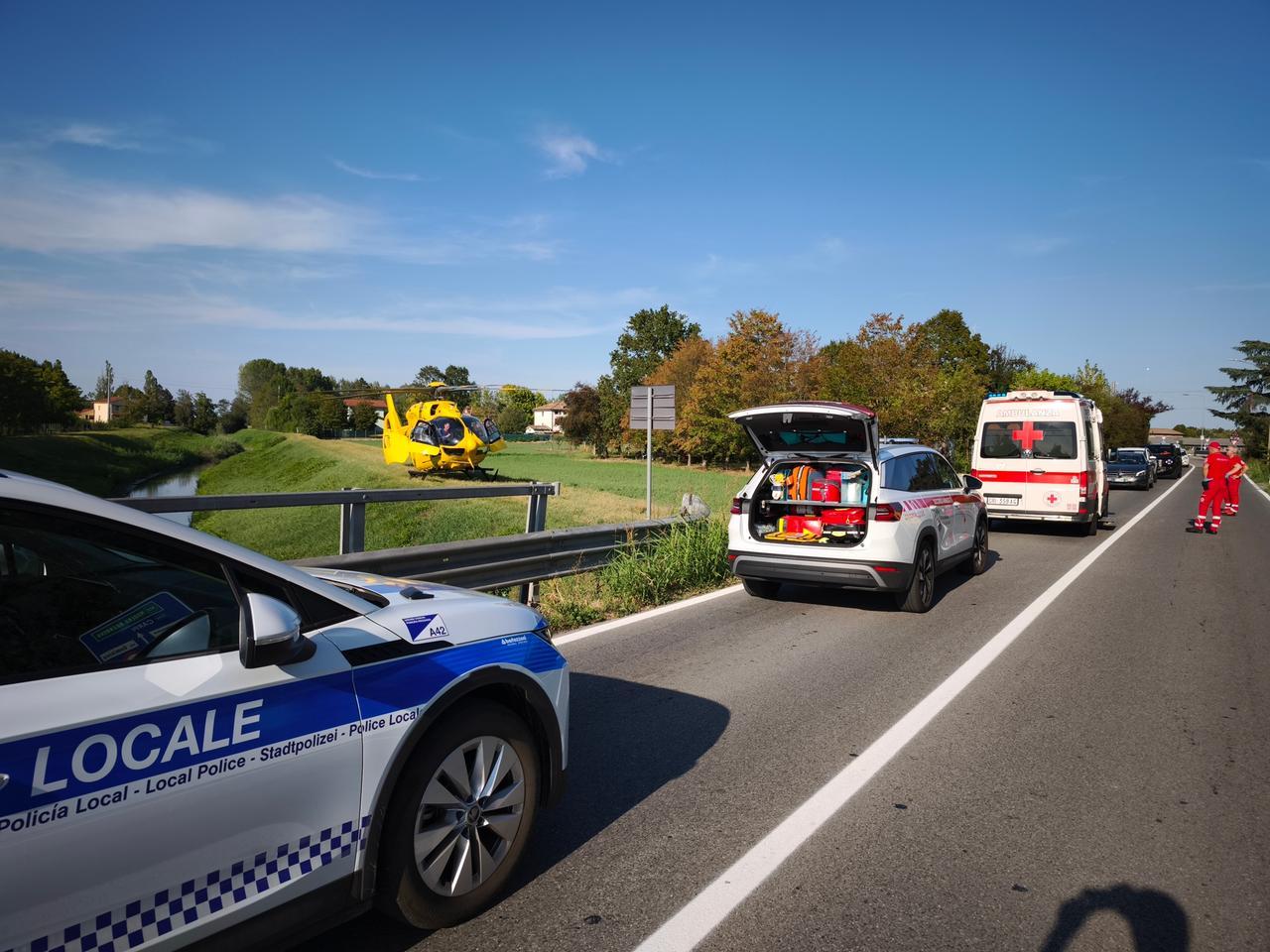 Cicilista investito da un’auto, in ospedale un operaio di 32 anni
