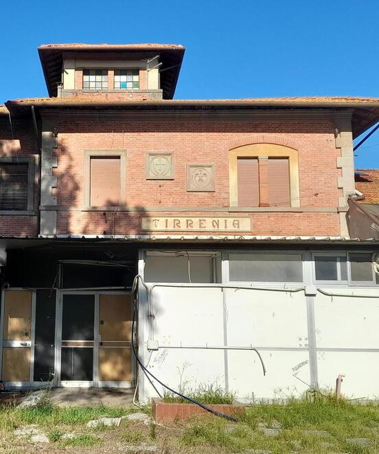Ex stazione del trammino di Tirrenia iniziato l’iter per la riqualificazione