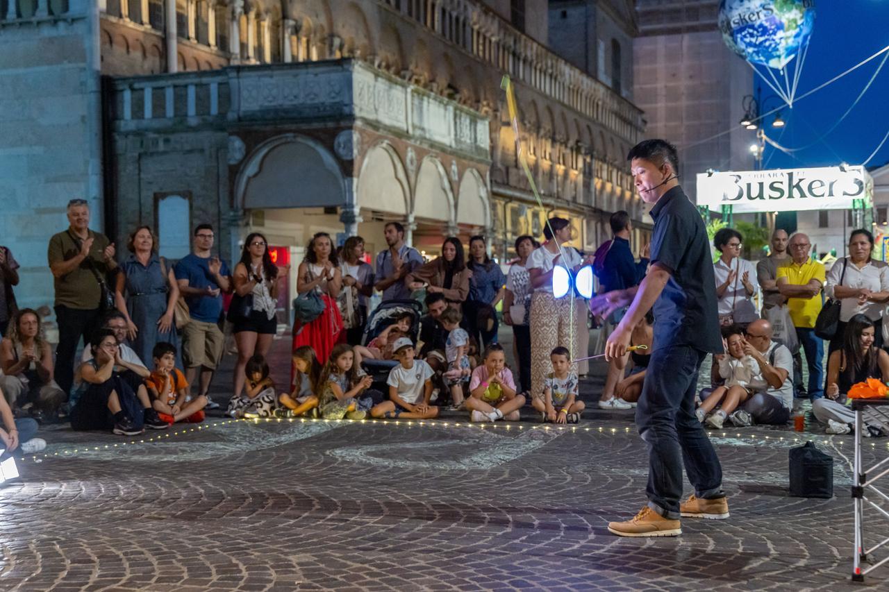 Ferrara Buskers Festival, cinque giorni dedicati all’arte di strada: ecco ospiti e appuntamenti