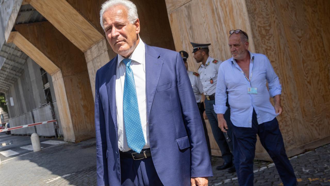 Il presidente della Regione Toscana Eugenio Giani a Roma per l'incontro al Mef su Monte dei Paschi