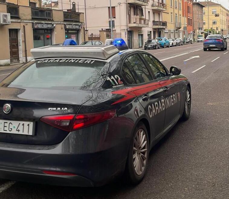 
	I carabinieri hanno denunciato l'aggressore

