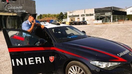 Sant’Agostino, offende e pedina la barista: scatta il divieto di avvicinamento