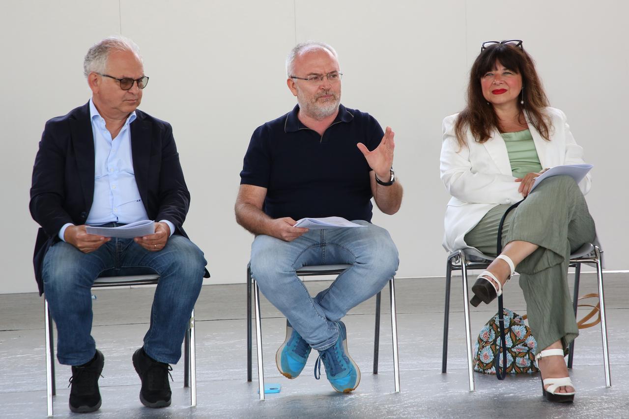 Festa dell’Unità al via: 19 serate, 5 ristoranti e 22 dibattiti. Stasera il confronto tra i sindaci della Via Emilia