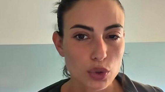Uomini e Donne, Martina Cardamone ricoverata a Sassari: grave lesione alla cornea per le lenti a contatto