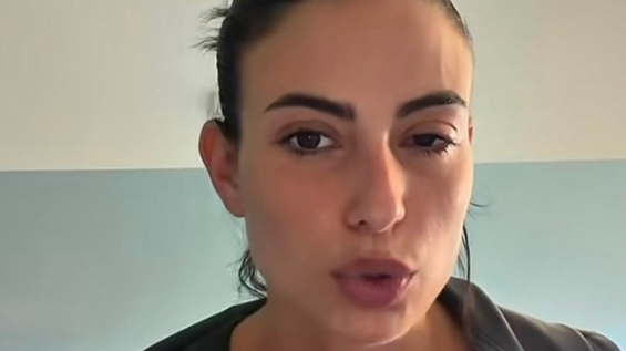 Uomini e Donne, Martina Cardamone ricoverata a Sassari: grave lesione alla cornea per le lenti a contatto