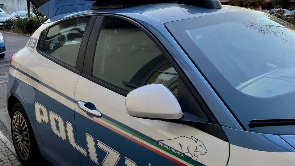 Prima rubano un cellulare, poi tentano l’estorsione per restituirlo: arrestati
