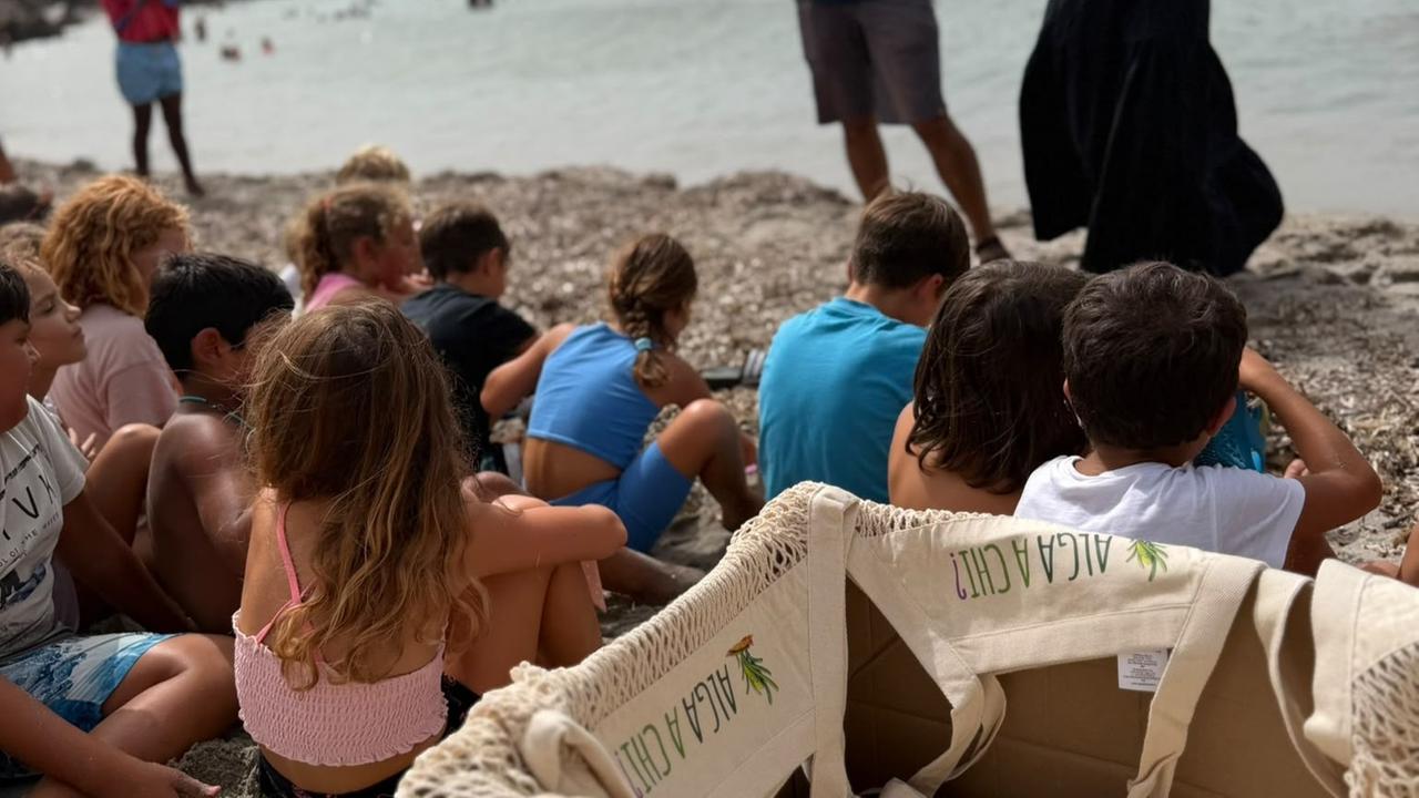 “Alga a chi?” Parte la sfida per cambiare la visione di spiaggia