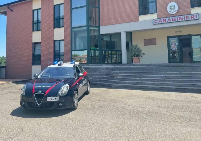 Ferisce la moglie con tre coltellate alla pancia: la maltrattava con botte, abusi e minacce da 5 anni