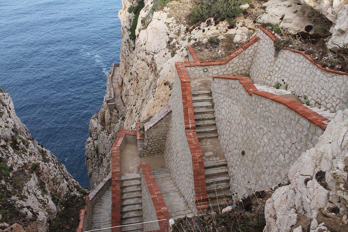 Ad Alghero caldo record e malori, chiusi alcuni siti turistici – Ecco quali