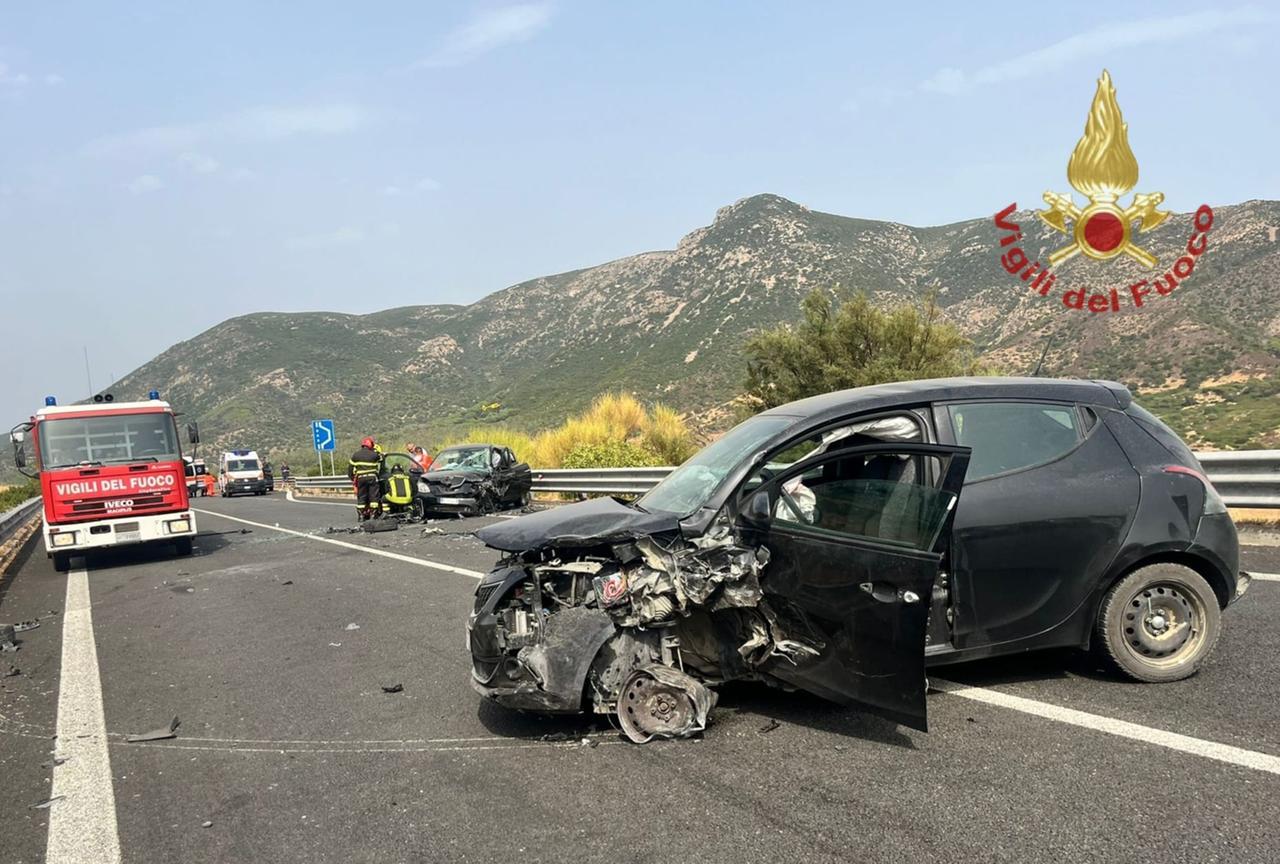 Tre feriti in un incidente, interviene l’elisoccorso