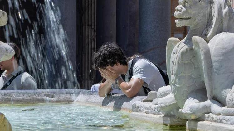 Caldo e malessere piscologico, aumenta l’insorgenza dei disturbi mentali – Cosa succede al cervello