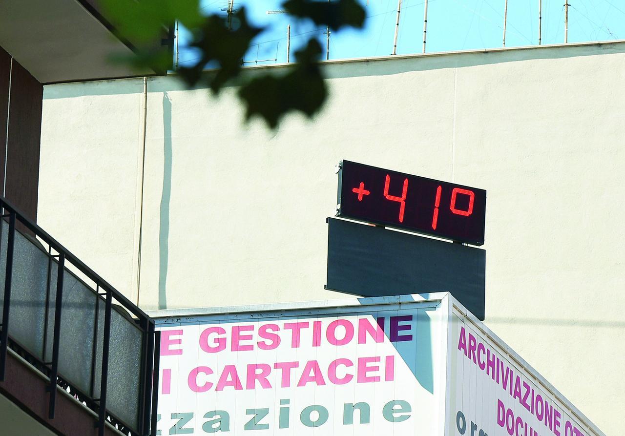 Caldo senza precedenti nell’isola: superati i 45 gradi. Ma il calo delle temperature è in arrivo
