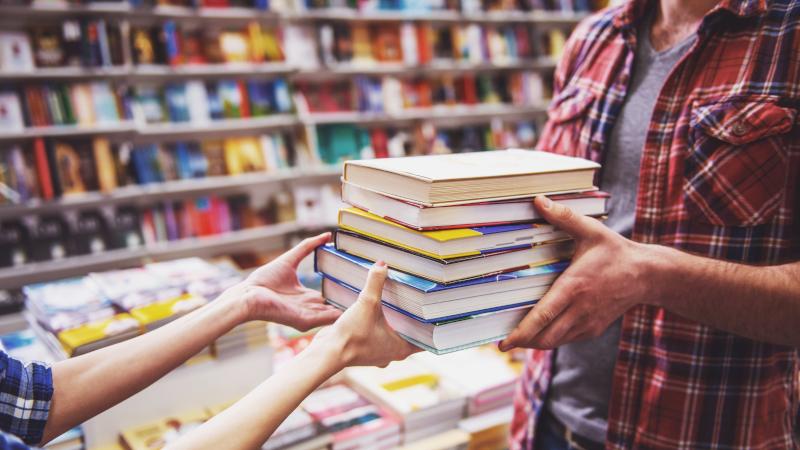 Scuola, caro libri: la classifica degli istituti reggiani, si arriva fino a 851 euro in prima