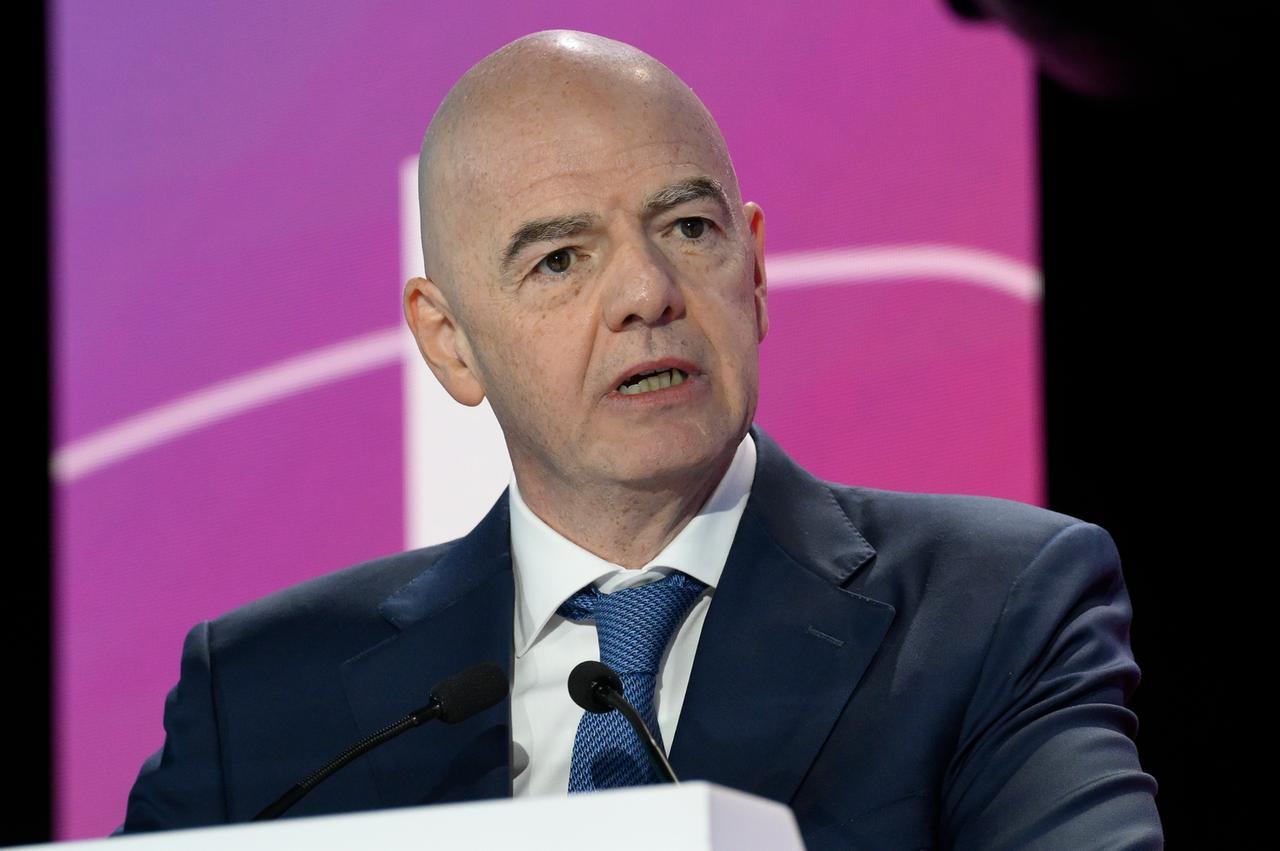 Terremoto nel calcio mondiale: la Uefa prepara denuncia penale contro Gianni Infantino