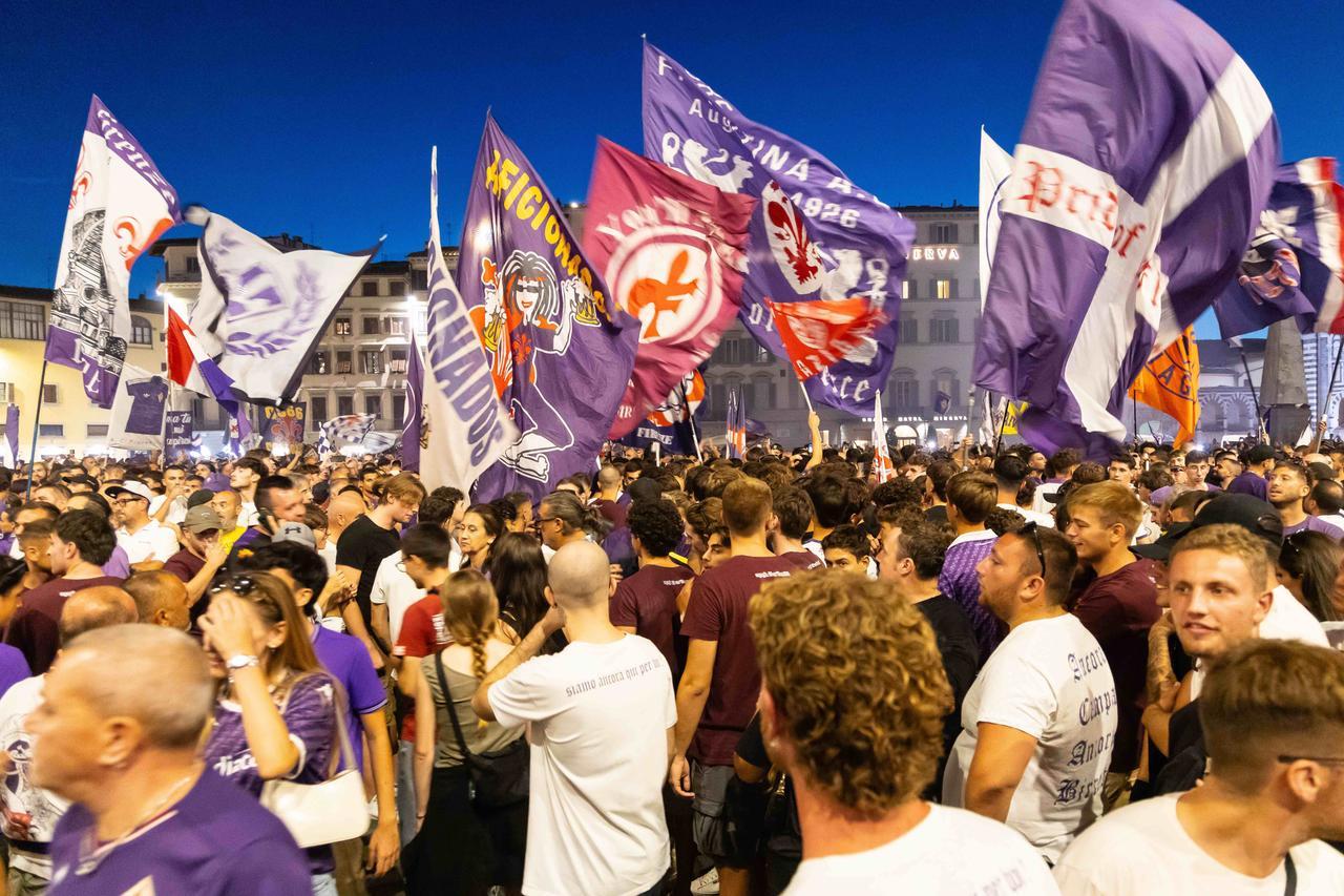 Centenario della Fiorentina, c’è il rischio beffa: solo uno striscione al Piazzale