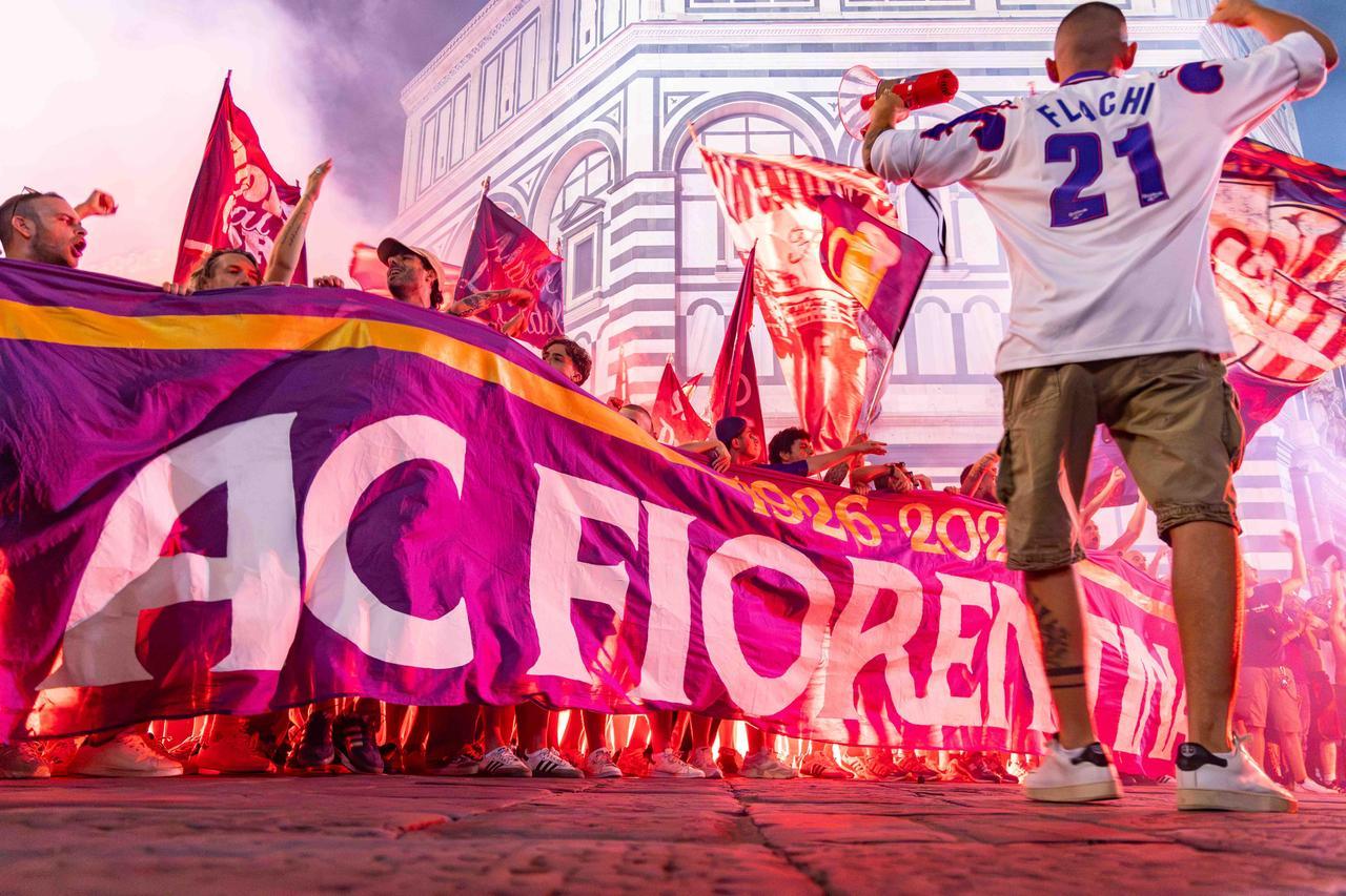 Fiorentina, 100 anni e nessun padrone: perché il viola appartiene a Firenze