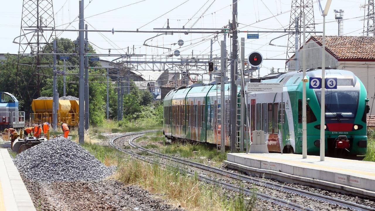 Disagi sulla Ferrara-Ravenna, una pendolare: «Rischio di perdere il lavoro»