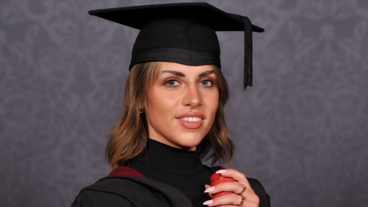 
	Diletta Bertolotti che ha conseguito la laurea in Business Management presso la rinomata University of Westminster di Londra

