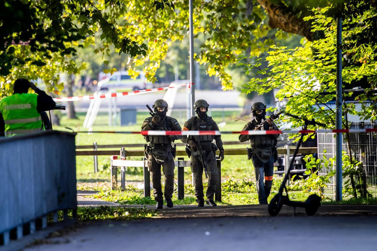Sparatoria al rave party di musica techno in Svizzera: la vittima è una ragazza italiana, 5 i feriti