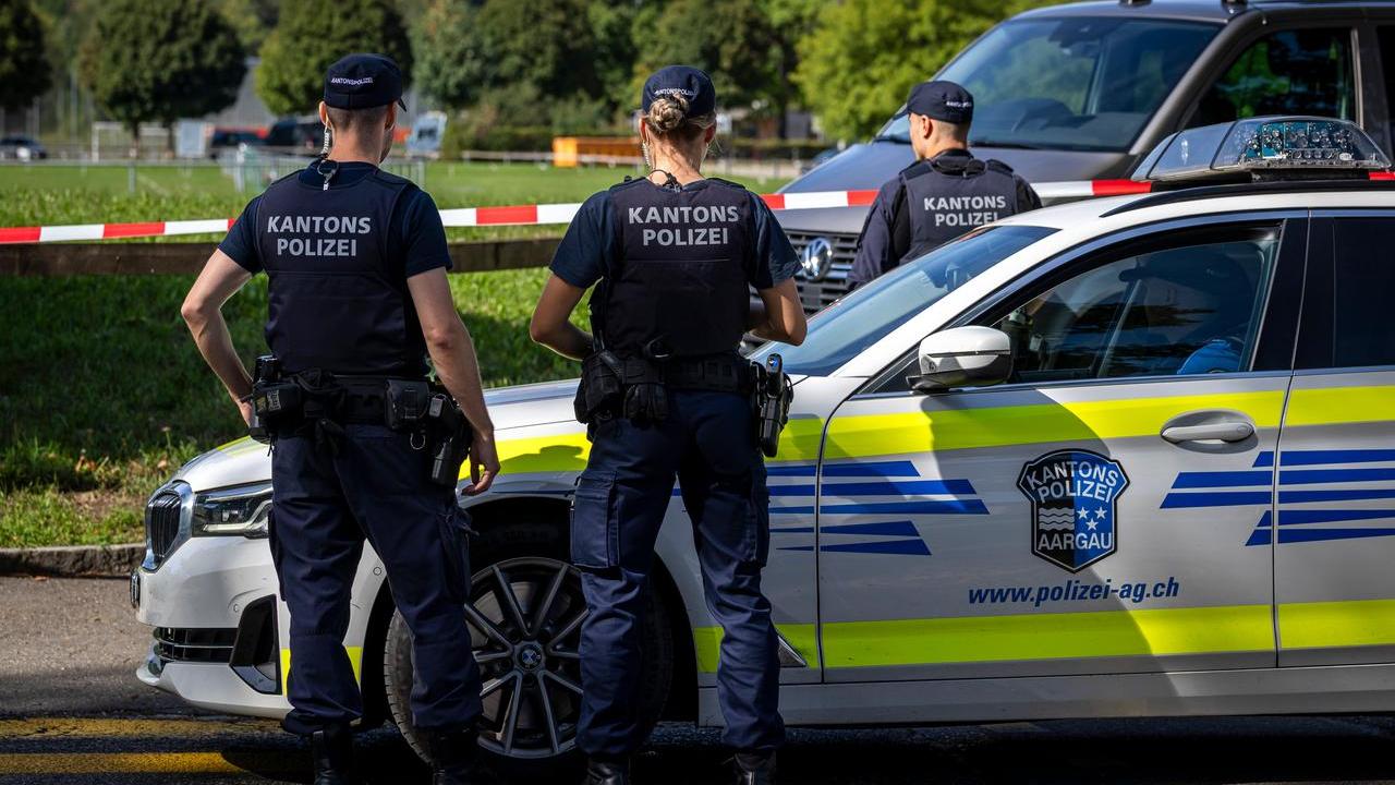 La polizia sul luogo della sparatoria