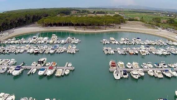 Il porto di Cecina