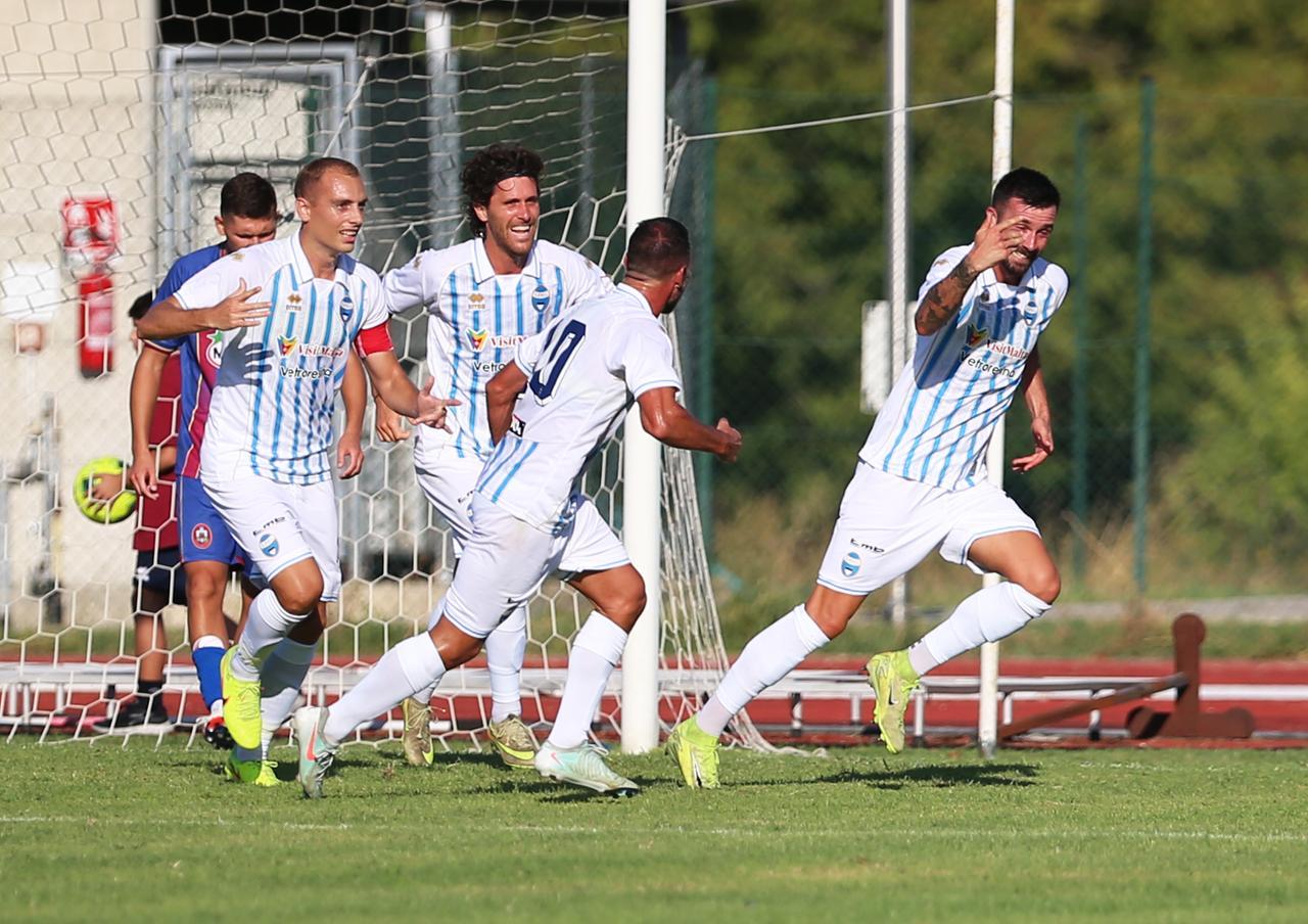 Spal, buona la prima. Vittoria in trasferta davanti a 400 tifosi