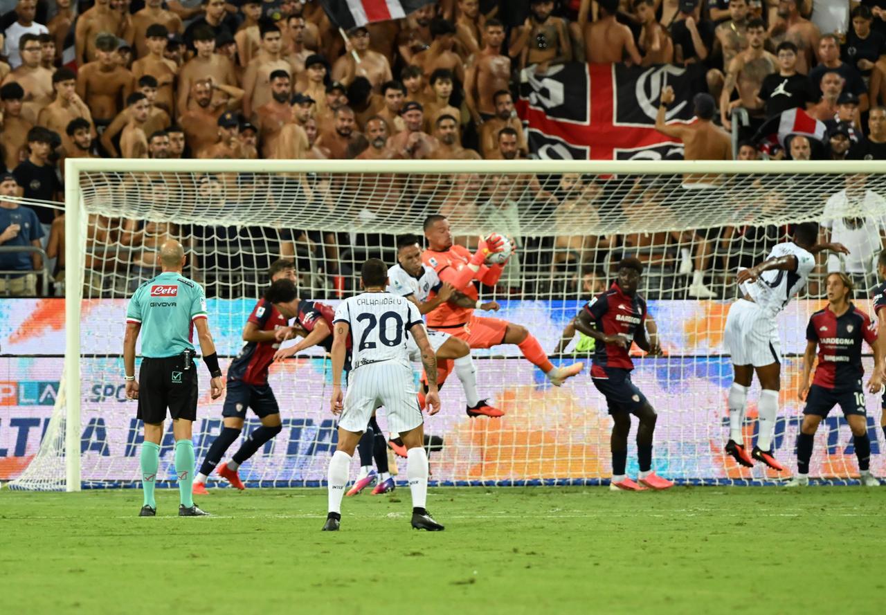 Cagliari-Inter, le pagelle: Caprile para tutto, Obert e Rodriquez tra i migliori