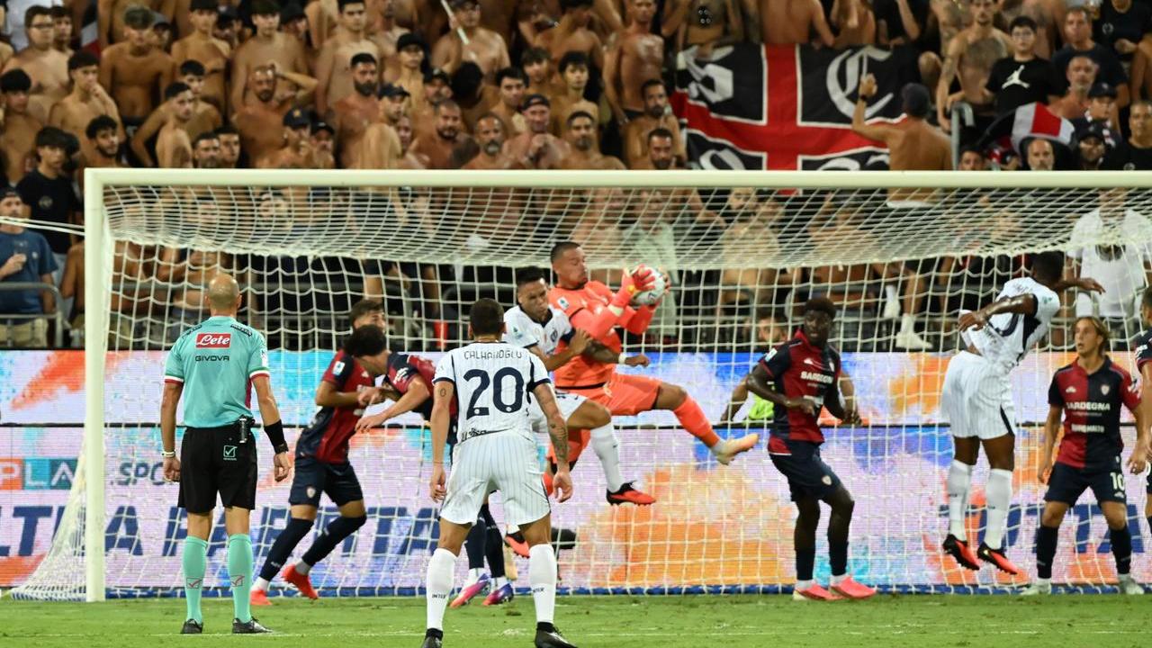 Cagliari-Inter, le pagelle: Caprile para tutto, Obert e Rodriquez tra i migliori