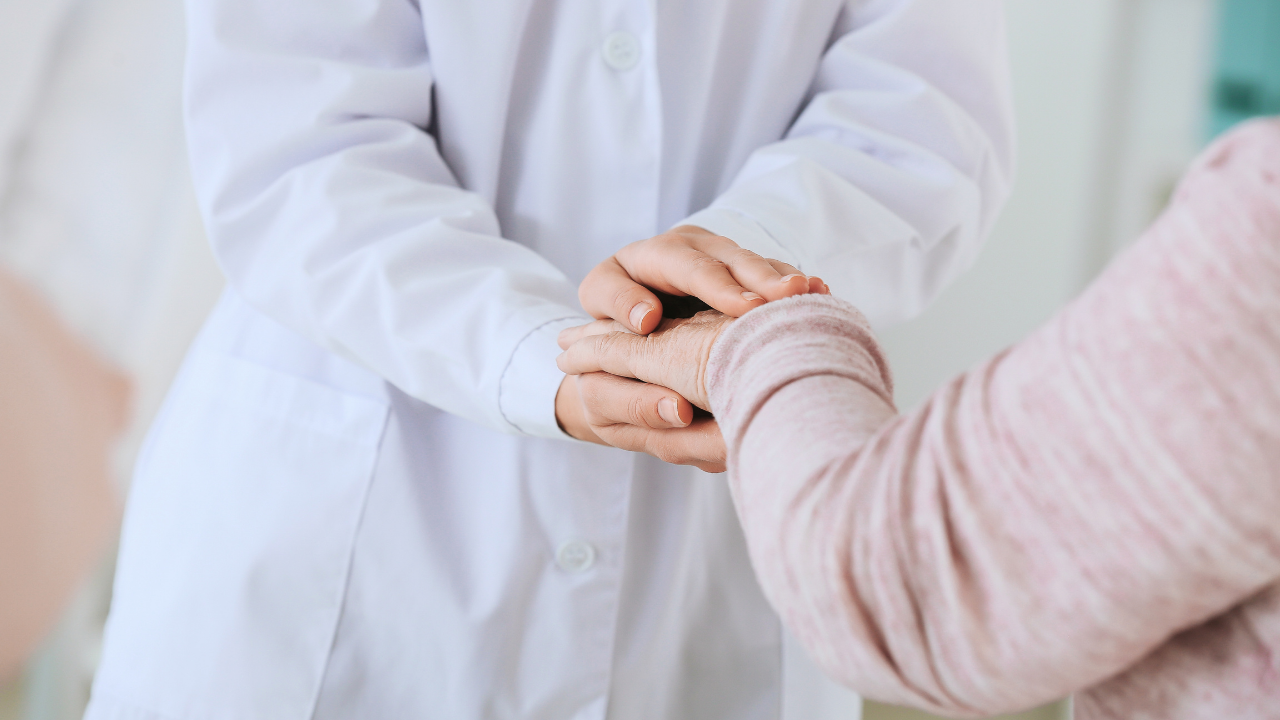 Parkinson, i cinque segnali da non sottovalutare e come ridurre i fattori di rischio – Il fronte delle terapie