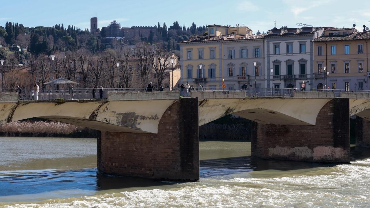 Firenze, tre ponti chiudono di notte per verifiche sulla stabilità: di quali si tratta e le date interessate