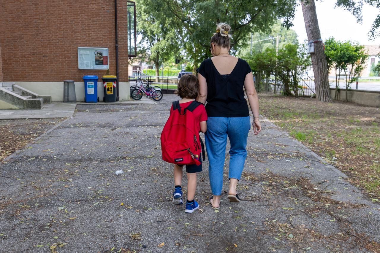 Ferrara, aule aperte per 250 bambini: la scuola d’agosto non è utopia