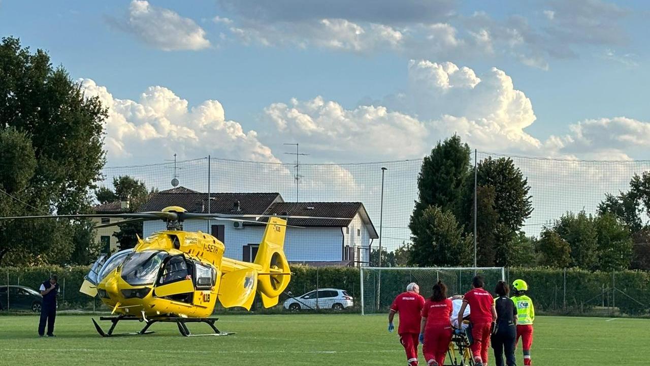 Bimbo di un anno ingerisce acetone: soccorso in elicottero
