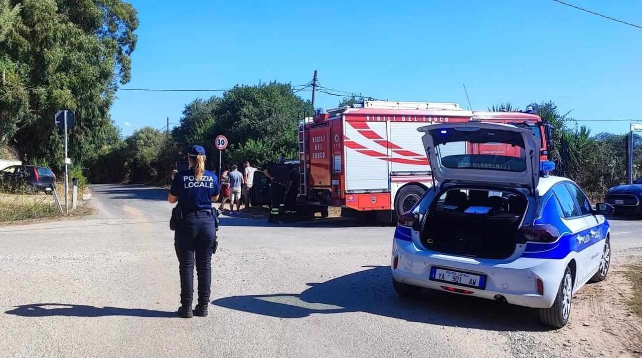 Alghero, scontro tra due auto: donna in ospedale