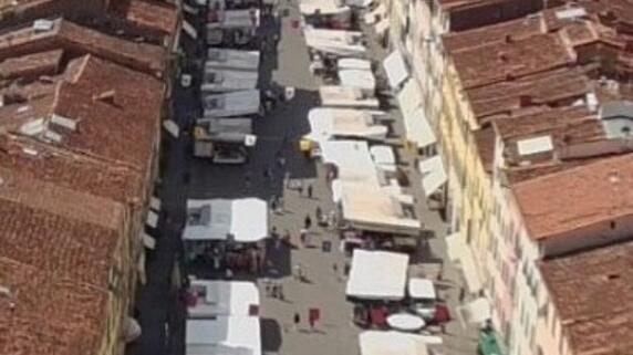 Pescia, stop al mercato nel sabato del Palio. Ambulanti infuriati: «Presi in giro, valutiamo class action»