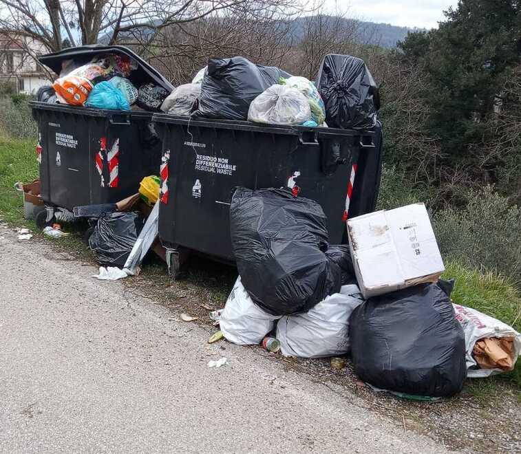 Marliana dice basta al porta a porta. «Si ritorni ai cassonetti in sede fissa»