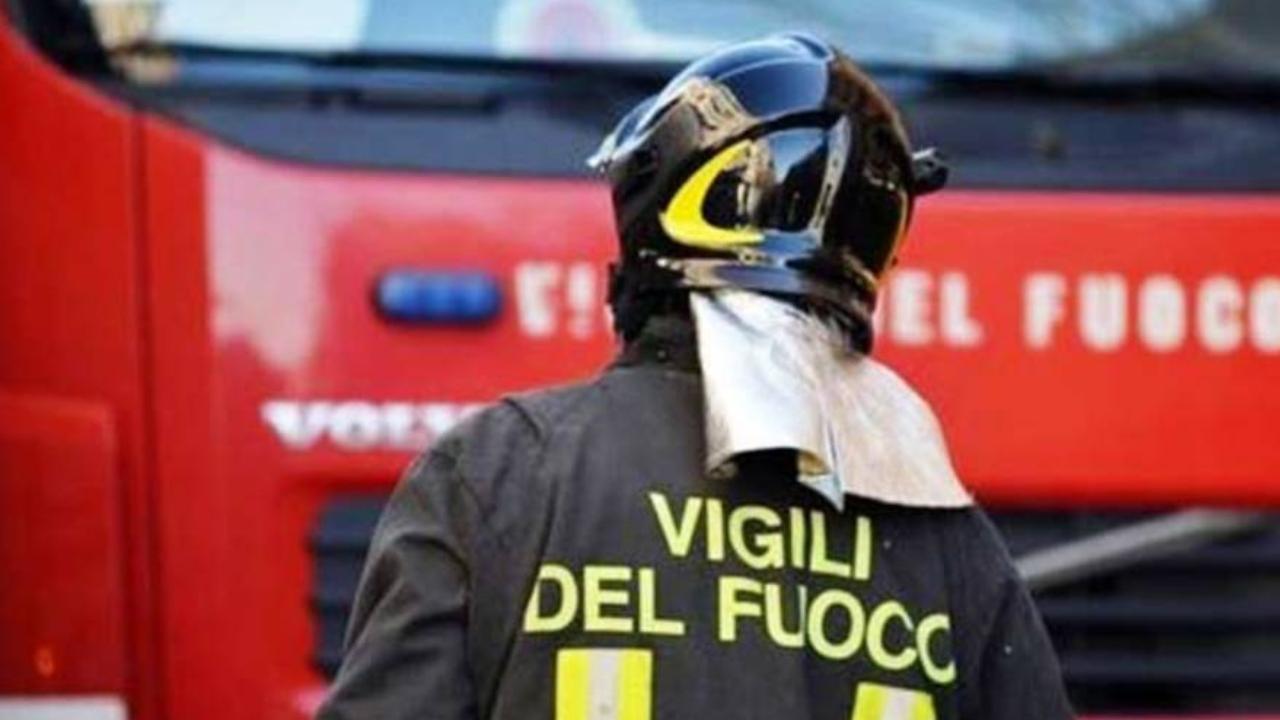 Sul posto i vigili del fuoco (Foto di repertorio)