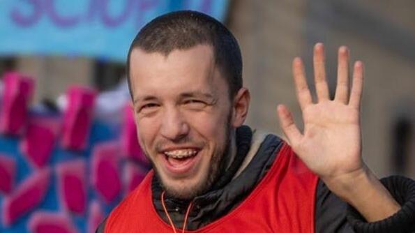 Da quattro anni attende l’operazione che può cambiargli la vita: l'odissea di Maurizio Savigni