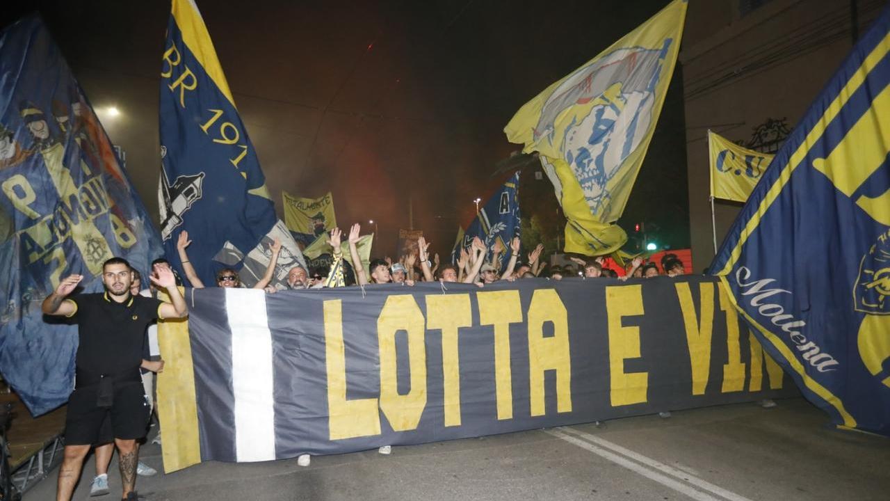 Il Modena si presenta a mille tifosi, Rivetti: «Obiettivi? Siamo maratoneti»
