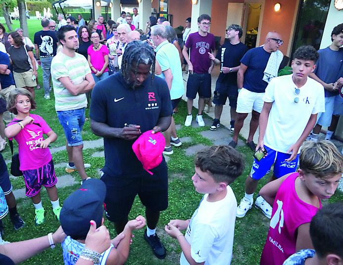 Al Cere la nuova Pallacanestro Reggiana si presenta ai tifosi. Sambugaro: «Ambiziosi, ma senza raccontare favole»