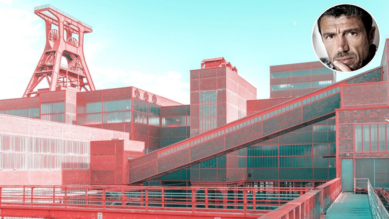 Uno degli scatti vincitori dedicati all’ex miniera di Zollverein in Germania (foto Gianluca Santoni) e l'autore