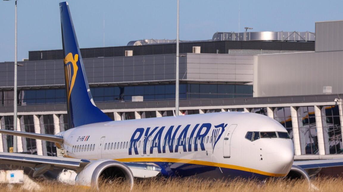 Caro carburante, Ryanair tagli i voli invernali: a rischio anche le rotte sarde