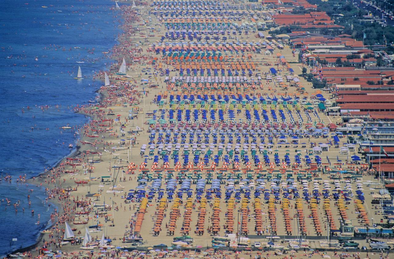 Spiagge, aste entro giugno 2027: cosa cambia per i balneari e il meccanismo degli indennizzi