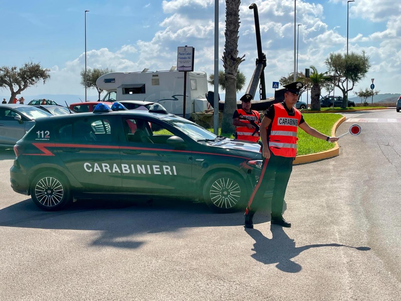 Impennate e corse nel centro abitato, stretta dei carabinieri a Porto Torres