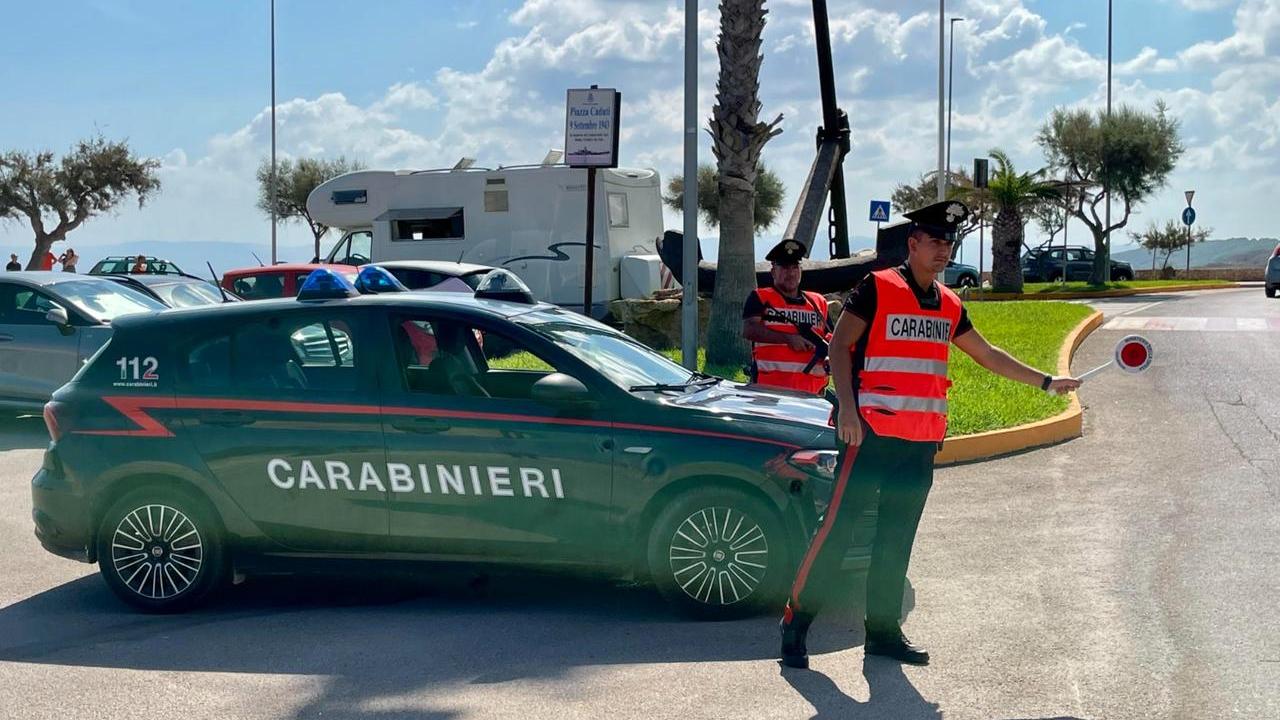 Impennate e corse nel centro abitato, stretta dei carabinieri a Porto Torres