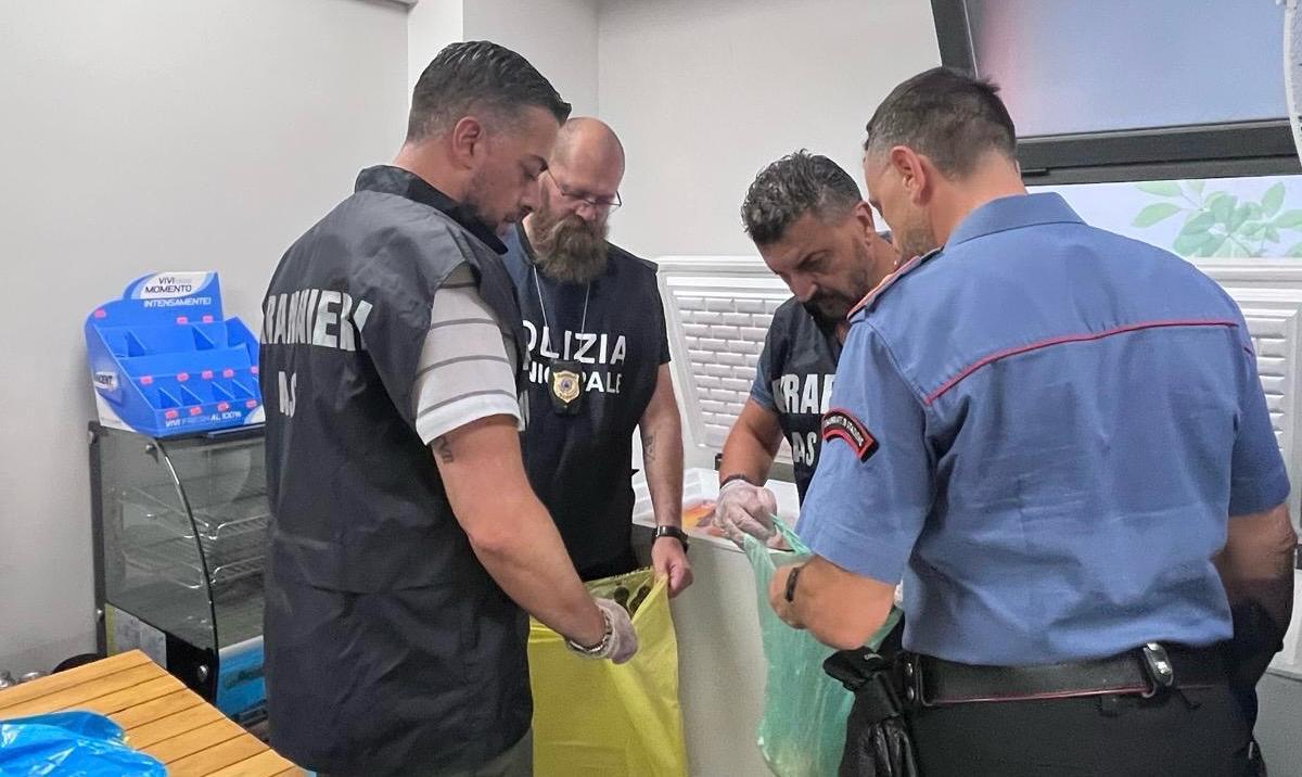 
	L'ispezione nel ristorante

