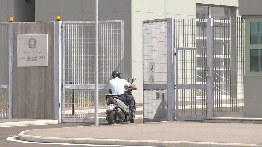 Aggredito e sbattuto contro il muro da un detenuto: ancora violenza in carcere