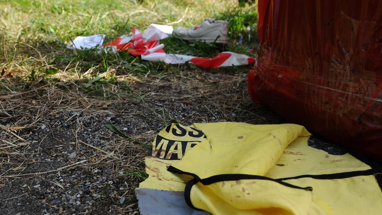 L’auto esce di strada alla cronoscalata: due spettatori travolti e uccisi- Che cosa sappiamo