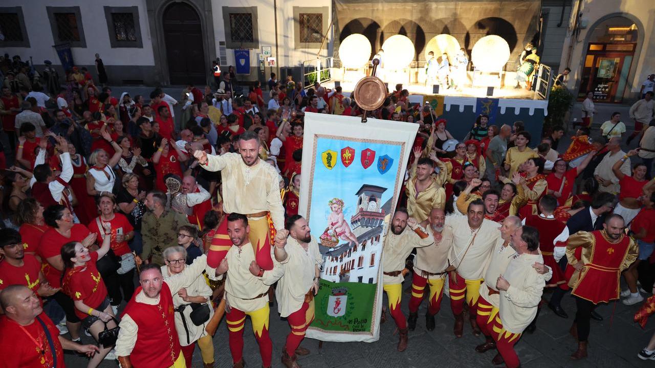 La gioia dei rionali della Ferraia (fotoservizio Nucci)