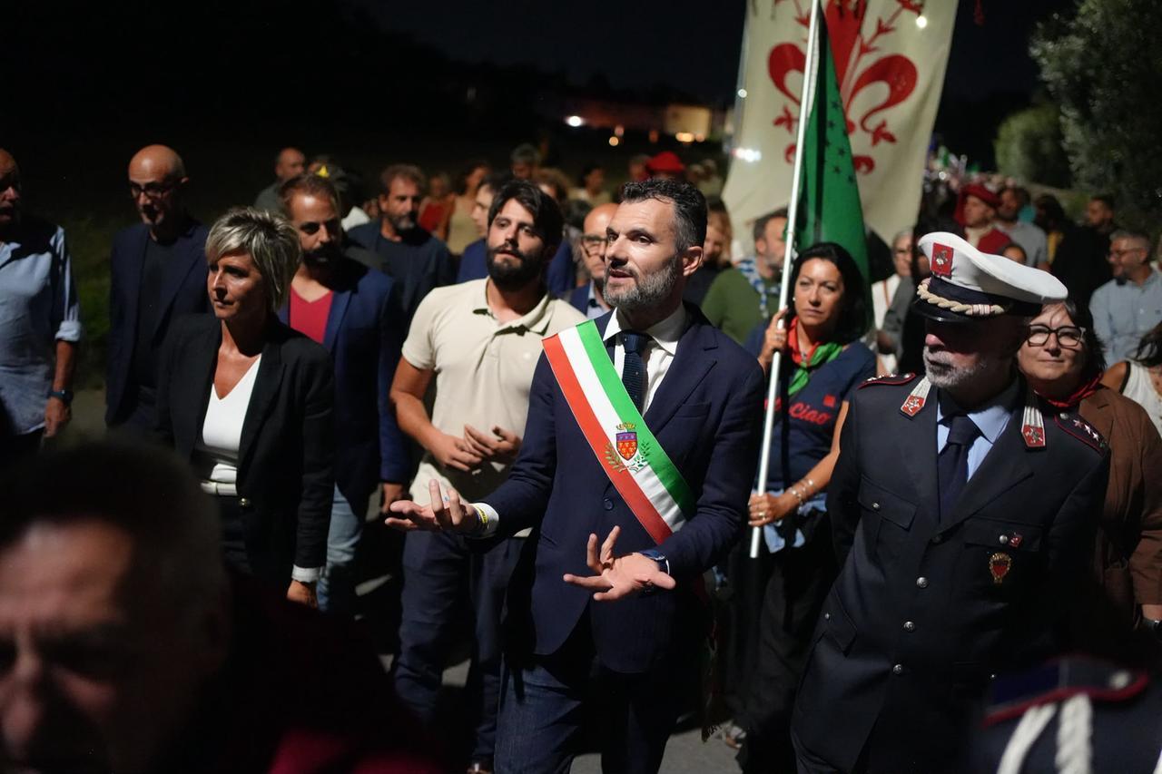 
	Il sindaco Matteo Biffoni alla Marcia della pace


