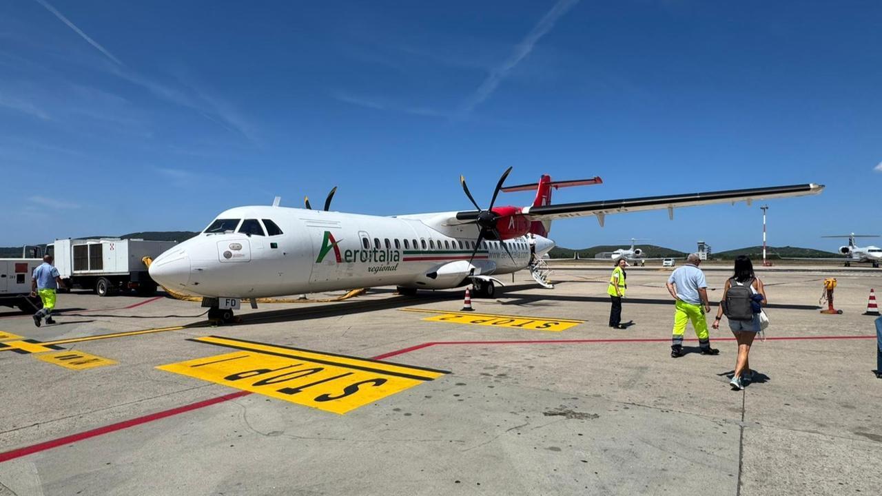 Voli interni, ecco quanti passeggeri hanno viaggiato nei primi due mesi. E ora Aeroitalia rilancia: «Al lavoro su aumento frequenze»
